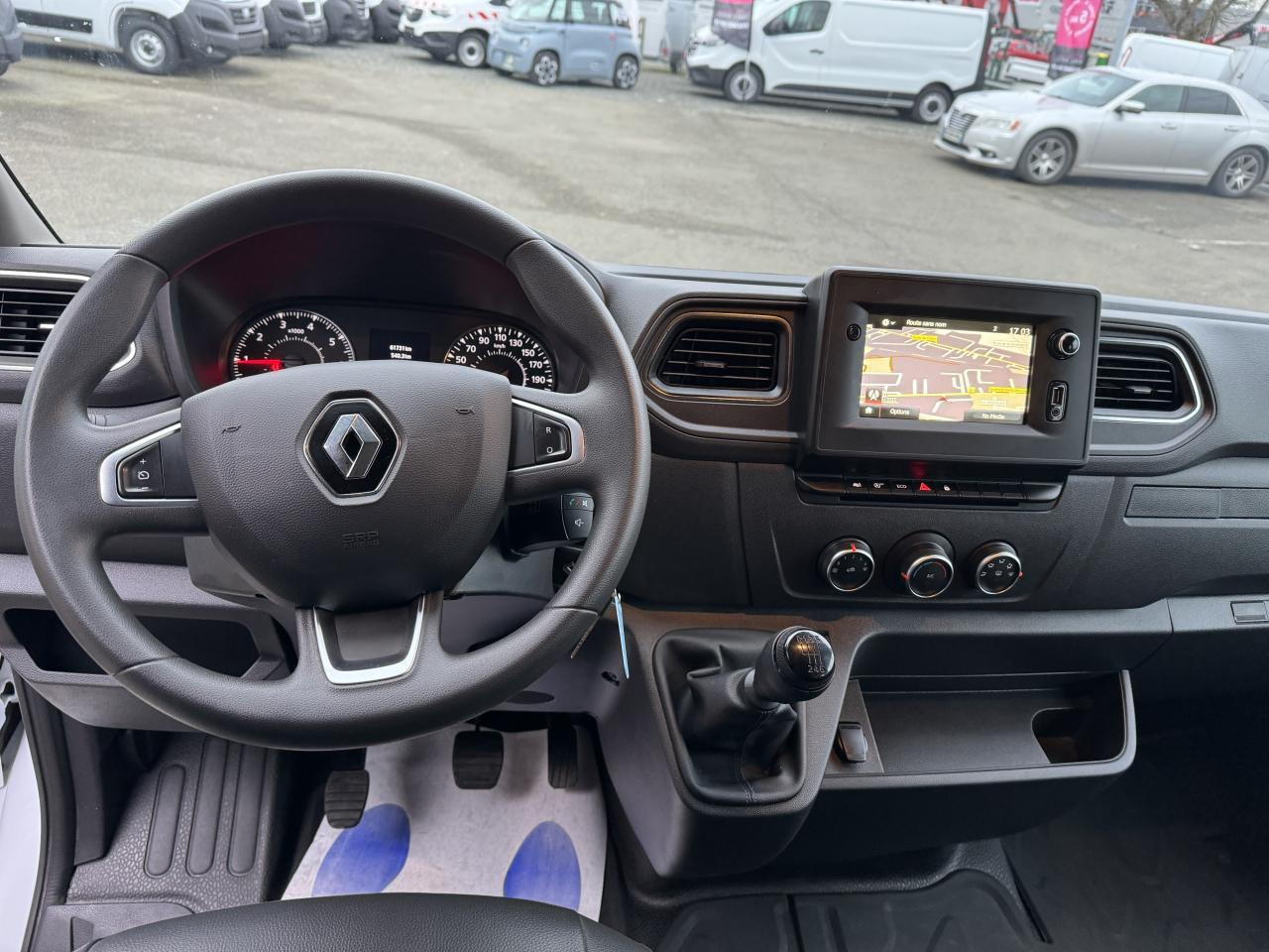 Renault Master F3500 L3H2 2.3 BLUE DCI 135CH CABINE APPROFONDIE 6 PLACES GRAND CONFORT - Carrinha cabine dupla: foto 4 Renault Master F3500 L3H2 2.3 BLUE DCI 135CH CABINE APPROFONDIE 6 PLACES GRAND CONFORT - Carrinha cabine dupla: foto 4