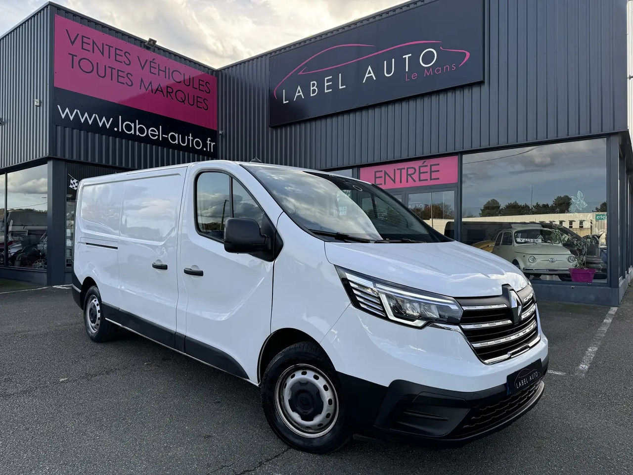 Renault Trafic L2H1 3T 2.0 BLUE DCI 130CH GRAND CONFORT - Furgão: foto 1 Renault Trafic L2H1 3T 2.0 BLUE DCI 130CH GRAND CONFORT - Furgão: foto 1