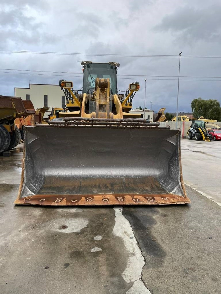 Komatsu WA 600-6 - Pá carregadora de rodas: foto 5 Komatsu WA 600-6 - Pá carregadora de rodas: foto 5