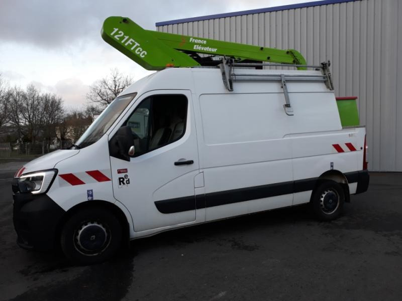 Renault Master 145.35 FG Tronqué L2H2 Nacelle Pack éco - Caminhão com plataforma aérea: foto 2 Renault Master 145.35 FG Tronqué L2H2 Nacelle Pack éco - Caminhão com plataforma aérea: foto 2