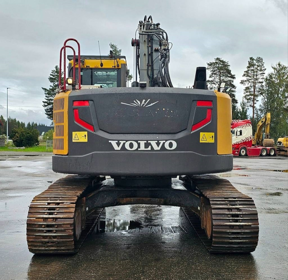 Volvo ECR235 DL - Escavadora de rastos: foto 4 Volvo ECR235 DL - Escavadora de rastos: foto 4