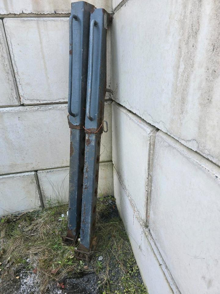 2x Stützen für Epoke Salzstreuer Schmidt Epoke Gmeiner Salzsilo Streuautomat Winterdienst - Espalhador de areia/ Sal: foto 2 2x Stützen für Epoke Salzstreuer Schmidt Epoke Gmeiner Salzsilo Streuautomat Winterdienst - Espalhador de areia/ Sal: foto 2