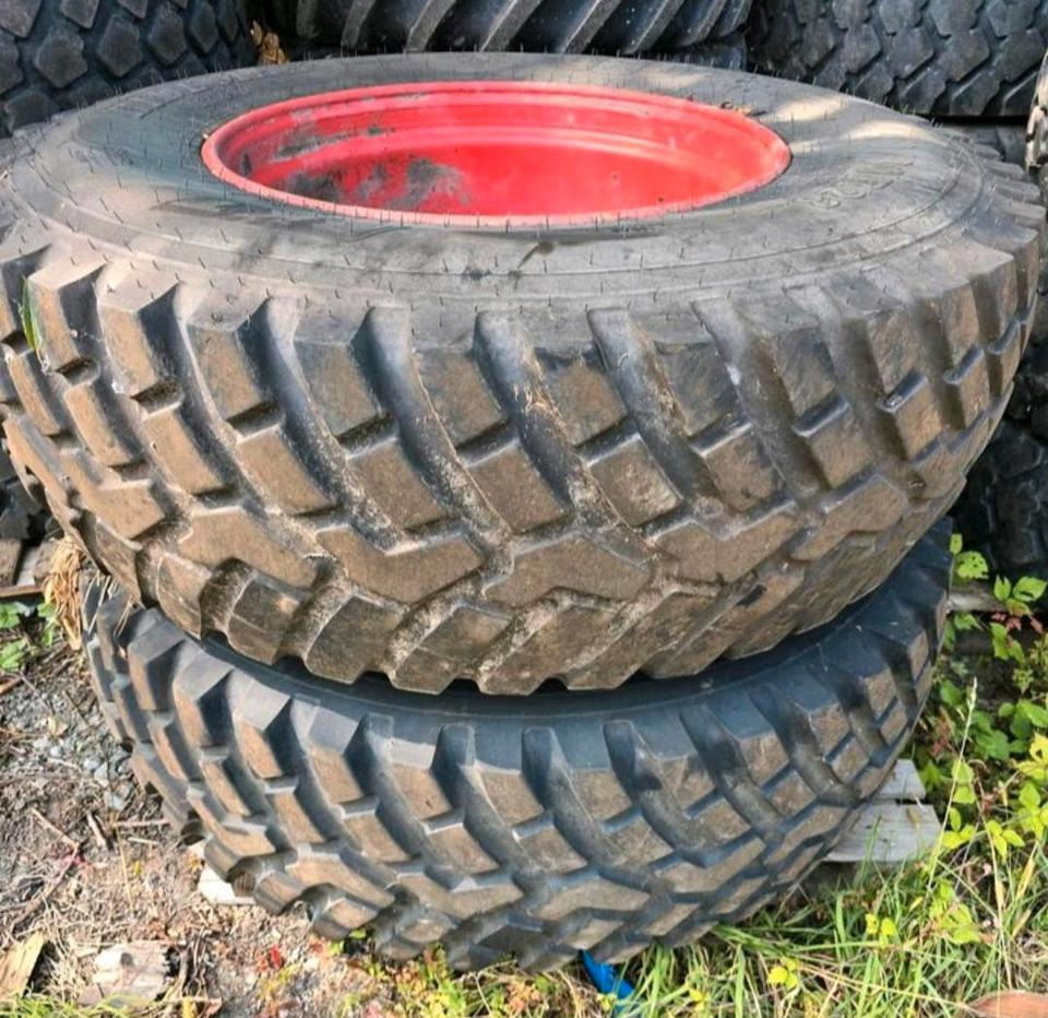 4x Nokian TRI 2 2x 440/80R28 2x 480/80R30 Fendt Xylon GT Vario - Roda completa: foto 1 4x Nokian TRI 2 2x 440/80R28 2x 480/80R30 Fendt Xylon GT Vario - Roda completa: foto 1