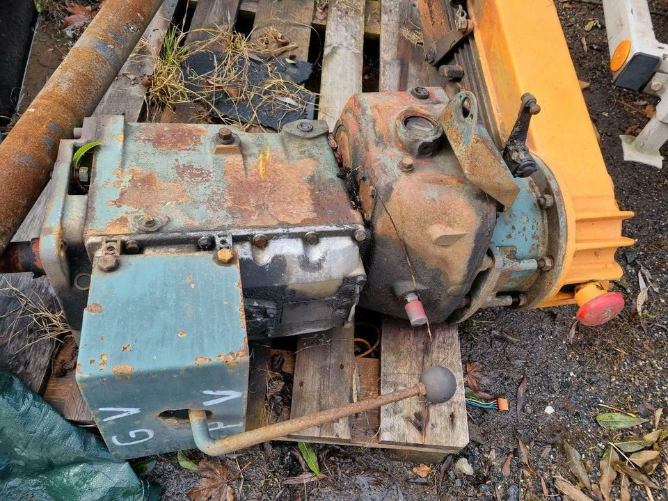 Bananengetriebe Unimog Schneefräse Getriebe Schmidt Schneeschleud - Caixa de velocidade por Veículo municipal/ Especial: foto 2 Bananengetriebe Unimog Schneefräse Getriebe Schmidt Schneeschleud - Caixa de velocidade por Veículo municipal/ Especial: foto 2