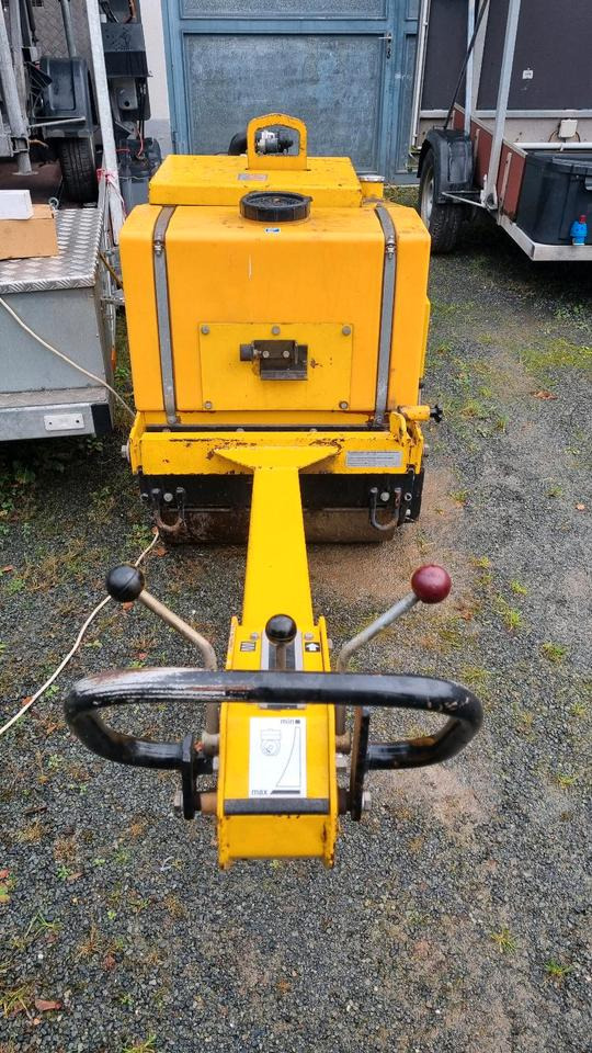 DVH 701 Weber Walze Glattmantel Walze Rüttelwalze Dublex Vibrationswalze Rüttelplatte Strassenwalze Plattenverdichter DVH 603 - Compactador pequeno de asfalto: foto 4 DVH 701 Weber Walze Glattmantel Walze Rüttelwalze Dublex Vibrationswalze Rüttelplatte Strassenwalze Plattenverdichter DVH 603 - Compactador pequeno de asfalto: foto 4