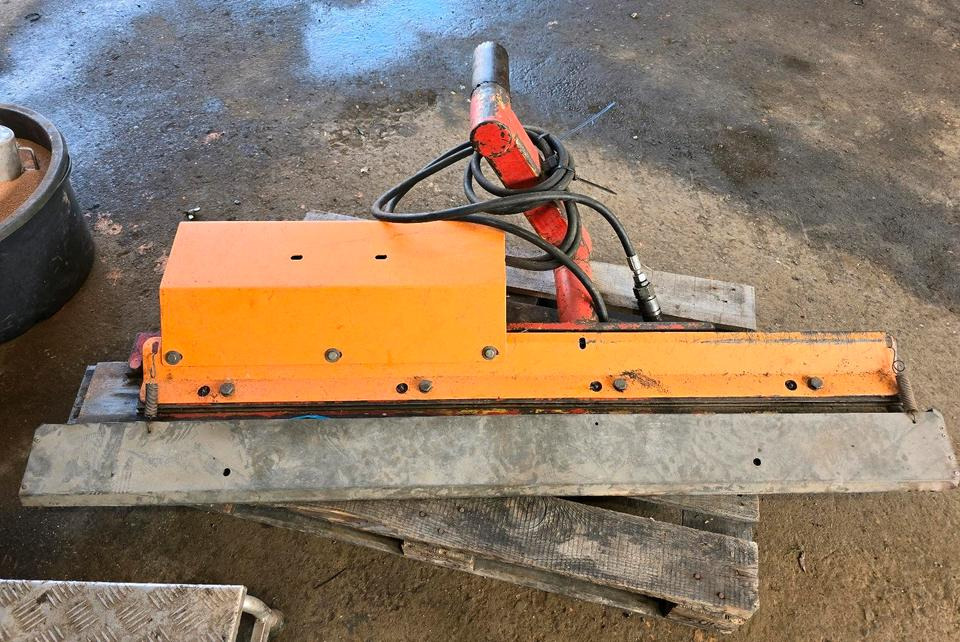 Dücker AWS Wallheckenschere Astschere Astkutter für Mähausleger UNA 500 600 Böschungsmäher Böschungsmulcher FME MKM Lichtraumprofilsäge - Limpa bermas: foto 2 Dücker AWS Wallheckenschere Astschere Astkutter für Mähausleger UNA 500 600 Böschungsmäher Böschungsmulcher FME MKM Lichtraumprofilsäge - Limpa bermas: foto 2