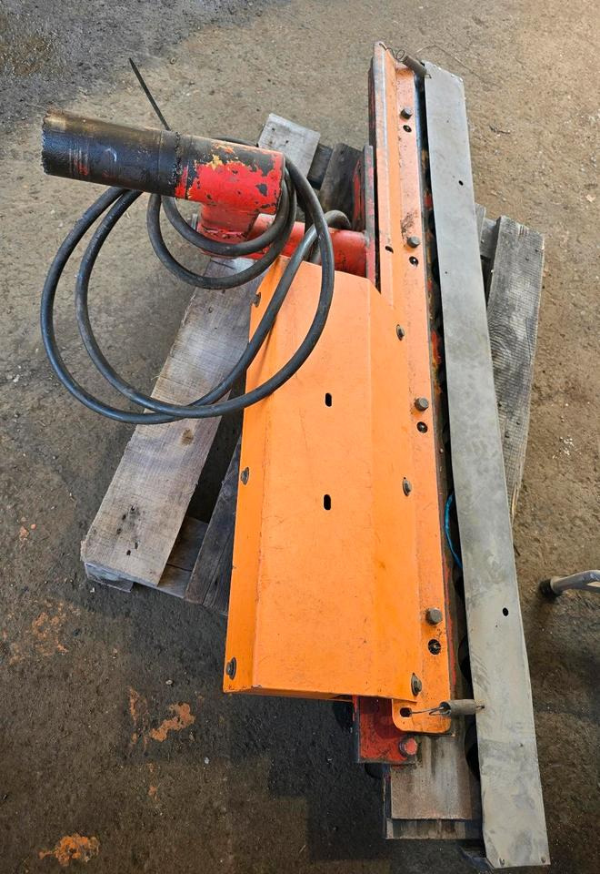 Dücker AWS Wallheckenschere Astschere Astkutter für Mähausleger UNA 500 600 Böschungsmäher Böschungsmulcher FME MKM Lichtraumprofilsäge - Limpa bermas: foto 1 Dücker AWS Wallheckenschere Astschere Astkutter für Mähausleger UNA 500 600 Böschungsmäher Böschungsmulcher FME MKM Lichtraumprofilsäge - Limpa bermas: foto 1