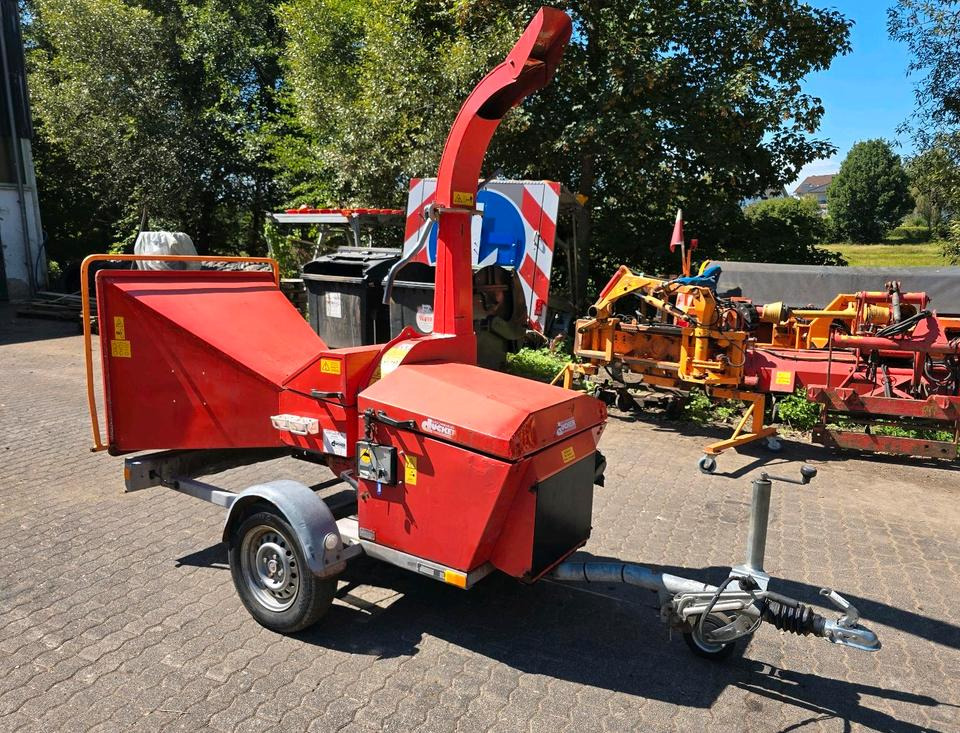 Dücker HM 140 Holzhacker Holzhäcksler Holzhackschnitzler Hacker Häcksler Diesel - Estilhaçadora de madeira: foto 4 Dücker HM 140 Holzhacker Holzhäcksler Holzhackschnitzler Hacker Häcksler Diesel - Estilhaçadora de madeira: foto 4