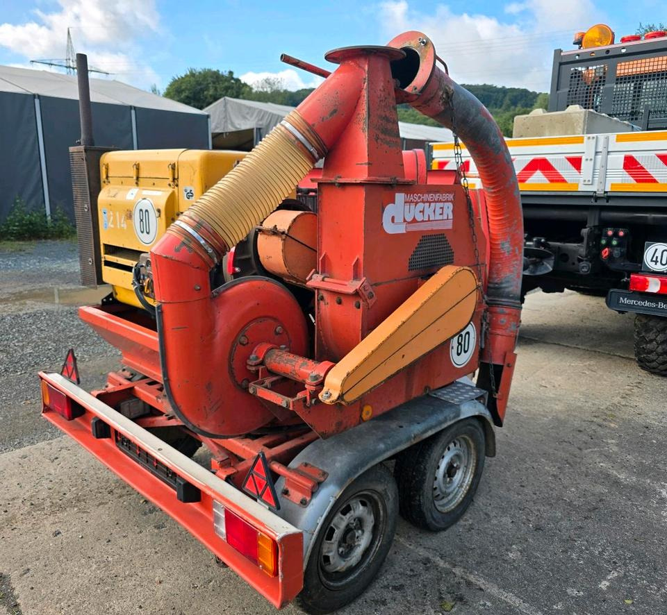 Dücker HM 760 Holzhacker Holzhäcksler Holzhackschnitzler Hacker Häcksler Hatz Diesel 4L40C - Estilhaçadora de madeira: foto 1 Dücker HM 760 Holzhacker Holzhäcksler Holzhackschnitzler Hacker Häcksler Hatz Diesel 4L40C - Estilhaçadora de madeira: foto 1