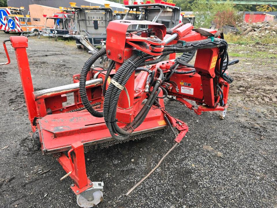 Dücker RSM 13 Randstreifenmäher Böschungsmäher Böschungsmulcher Bankettmäher für Unimog 405 UGE UGN - Triturador lateral: foto 5 Dücker RSM 13 Randstreifenmäher Böschungsmäher Böschungsmulcher Bankettmäher für Unimog 405 UGE UGN - Triturador lateral: foto 5