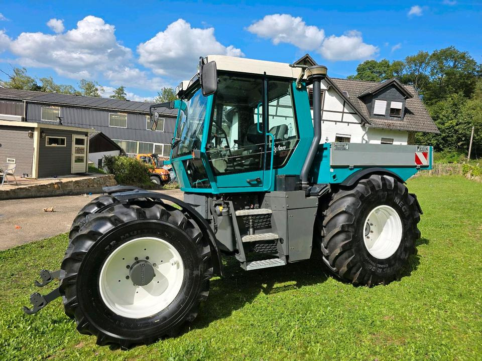 Fendt Xylon 524 Ez. 2003 50kmh 7900 Stunden Traktor Schlepper 522 520 - Tractor pernalta: foto 4 Fendt Xylon 524 Ez. 2003 50kmh 7900 Stunden Traktor Schlepper 522 520 - Tractor pernalta: foto 4