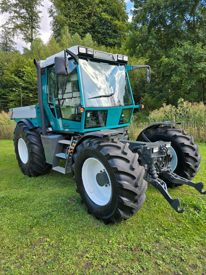 Fendt Xylon 524 Ez. 2003 50kmh 7900 Stunden Traktor Schlepper 522 520 - Tractor pernalta: foto 1 Fendt Xylon 524 Ez. 2003 50kmh 7900 Stunden Traktor Schlepper 522 520 - Tractor pernalta: foto 1