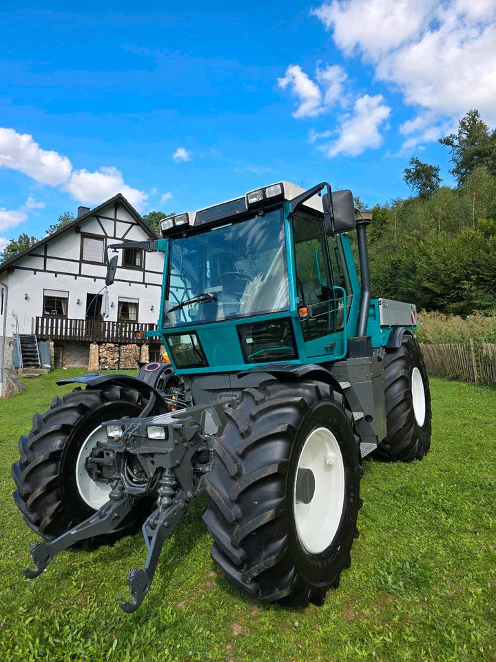 Fendt Xylon 524 Ez. 2003 50kmh 7900 Stunden Traktor Schlepper 522 520 - Tractor pernalta: foto 2 Fendt Xylon 524 Ez. 2003 50kmh 7900 Stunden Traktor Schlepper 522 520 - Tractor pernalta: foto 2