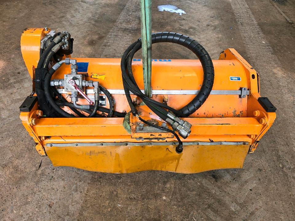 Gestrüppmähkopf Mulag GMK 1200 Forstmulcher Forstfräse Mähkopf Grasmähkopf Mähkorb Mähausleger Böschungsmäher Böschungsmulcher FME MKM DUA UNA Dücker MHU 800 700 600 FMK - Triturador florestal: foto 1 Gestrüppmähkopf Mulag GMK 1200 Forstmulcher Forstfräse Mähkopf Grasmähkopf Mähkorb Mähausleger Böschungsmäher Böschungsmulcher FME MKM DUA UNA Dücker MHU 800 700 600 FMK - Triturador florestal: foto 1
