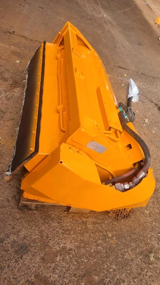 Gilbers Mulchkopf Mähkopf H12D Mähkorb Mulchmäher für Auslegemäher Böschungsmulcher Böschungsmäher Seitenmulcher Mähausleger Mulag Dücker - Triturador de martelos/ Destroçador: foto 4 Gilbers Mulchkopf Mähkopf H12D Mähkorb Mulchmäher für Auslegemäher Böschungsmulcher Böschungsmäher Seitenmulcher Mähausleger Mulag Dücker - Triturador de martelos/ Destroçador: foto 4