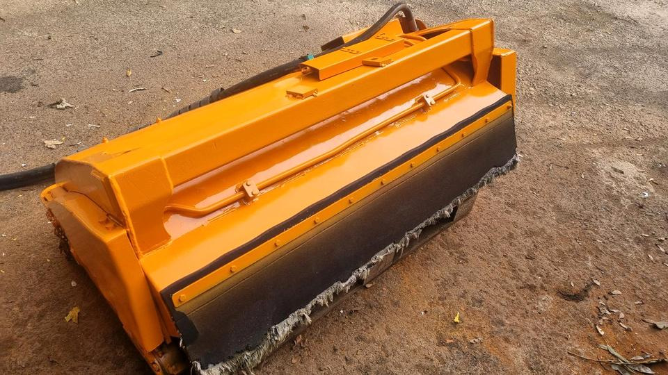 Gilbers Mulchkopf Mähkopf H12D Mähkorb Mulchmäher für Auslegemäher Böschungsmulcher Böschungsmäher Seitenmulcher Mähausleger Mulag Dücker - Triturador de martelos/ Destroçador: foto 1 Gilbers Mulchkopf Mähkopf H12D Mähkorb Mulchmäher für Auslegemäher Böschungsmulcher Böschungsmäher Seitenmulcher Mähausleger Mulag Dücker - Triturador de martelos/ Destroçador: foto 1