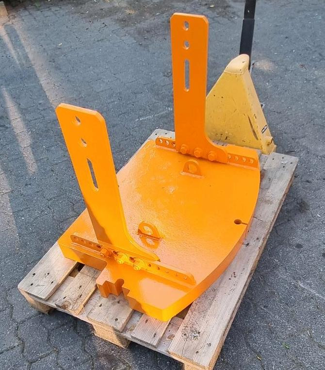 Heckgewicht Unimog 405 U400 U 300 500 400 318 423 427 429 430 530 527 535 Kontergewicht Mulag Mähausleger Böschungsmulcher Dücker - Contrapeso: foto 2 Heckgewicht Unimog 405 U400 U 300 500 400 318 423 427 429 430 530 527 535 Kontergewicht Mulag Mähausleger Böschungsmulcher Dücker - Contrapeso: foto 2