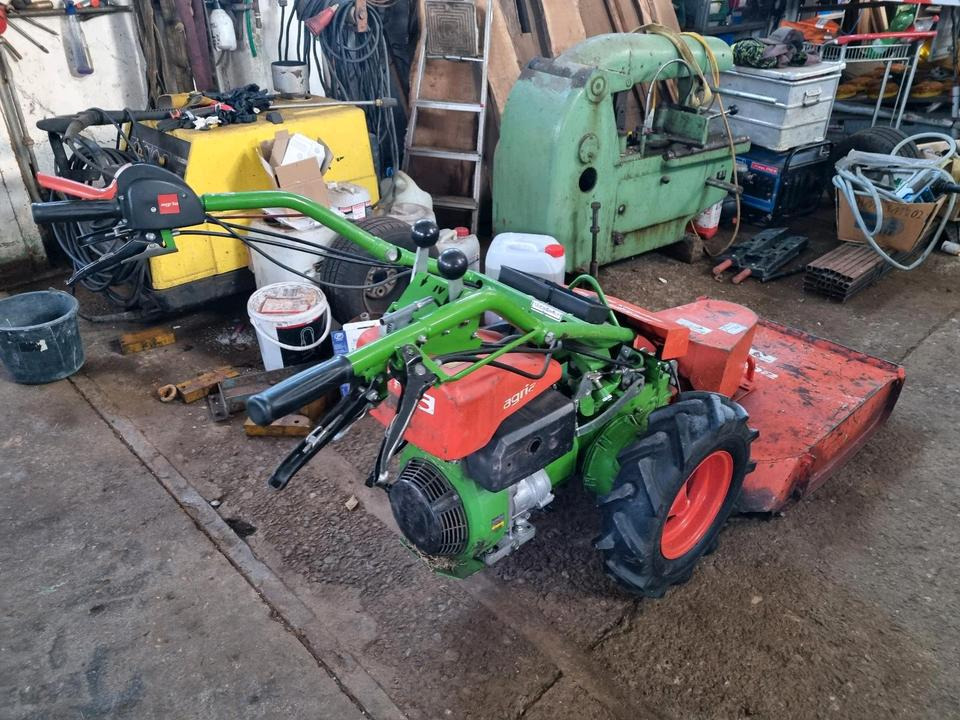 Motormäher Agria 5500 KL Grizzly Böschungsmulcher Hangmäher Reform Aebi Rasenmäher Mähausleger Böschungsmulcher Seitenmulcher Mulchgerät - Cortador de grama: foto 1 Motormäher Agria 5500 KL Grizzly Böschungsmulcher Hangmäher Reform Aebi Rasenmäher Mähausleger Böschungsmulcher Seitenmulcher Mulchgerät - Cortador de grama: foto 1
