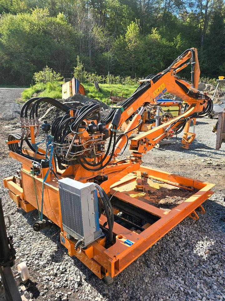 Mulag MHU 800 2013 Mähausleger Böschungsmäher Böschungsmulcher für Unimog 405 U 300 400 500 318 423 427 430 527 535 530 Mercedes-Benz - Limpa bermas: foto 1 Mulag MHU 800 2013 Mähausleger Böschungsmäher Böschungsmulcher für Unimog 405 U 300 400 500 318 423 427 430 527 535 530 Mercedes-Benz - Limpa bermas: foto 1