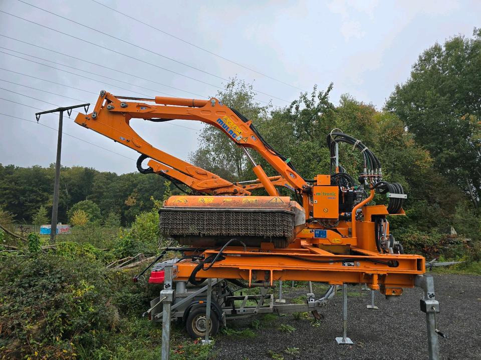 Mulag MHU 800 2020 Mähausleger Böschungsmäher Böschungsmulcher für Unimog 405 U 300 400 500 318 423 427 430 527 535 530 Mercedes-Benz - Limpa bermas: foto 4 Mulag MHU 800 2020 Mähausleger Böschungsmäher Böschungsmulcher für Unimog 405 U 300 400 500 318 423 427 430 527 535 530 Mercedes-Benz - Limpa bermas: foto 4