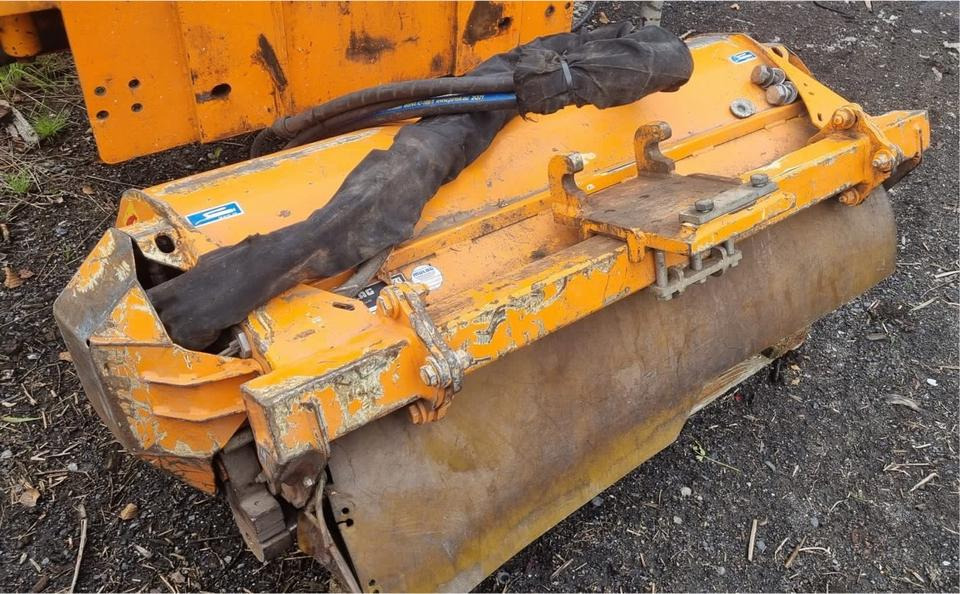 Mulag MK12 aus 2016 für Mähausleger FME MKM Böschungsmulcher Böschungsmäher Seitenmulcher Randstreifenmäher für Unimog U400 405 u 300 500 427 Dücker - Triturador de martelos/ Destroçador: foto 1 Mulag MK12 aus 2016 für Mähausleger FME MKM Böschungsmulcher Böschungsmäher Seitenmulcher Randstreifenmäher für Unimog U400 405 u 300 500 427 Dücker - Triturador de martelos/ Destroçador: foto 1