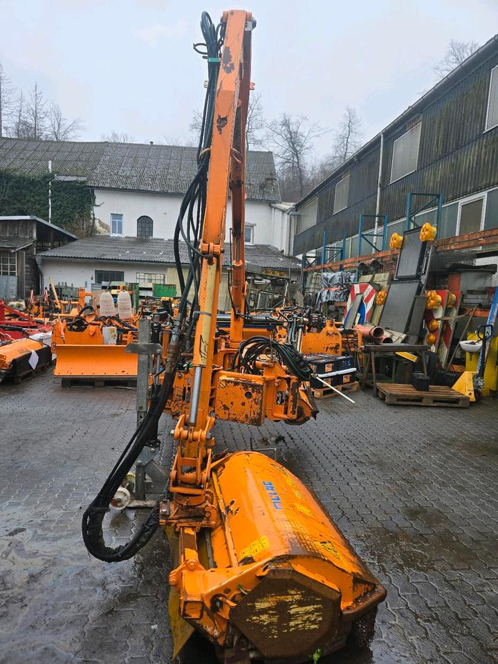 Mulag MKM 700 Böschungsmäher Böschungsmulcher FME für Unimog 405 U300 400 500 423 427 430 530 Dücker - Limpa bermas: foto 3 Mulag MKM 700 Böschungsmäher Böschungsmulcher FME für Unimog 405 U300 400 500 423 427 430 530 Dücker - Limpa bermas: foto 3