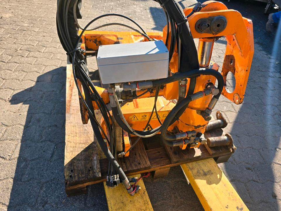 Mulag TR Torsionsrahmen Unimog 405 U300 300 U 400 500 Mercedes-Benz Böschungsmäher Böschungsmulcher Mähausleger FME 600 700 MKM FMK - Limpa bermas: foto 5 Mulag TR Torsionsrahmen Unimog 405 U300 300 U 400 500 Mercedes-Benz Böschungsmäher Böschungsmulcher Mähausleger FME 600 700 MKM FMK - Limpa bermas: foto 5