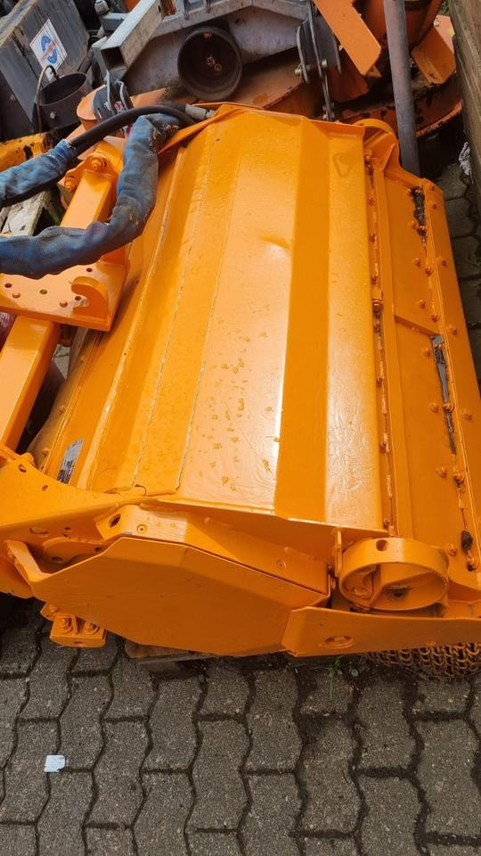 Mulag UMK12 aus 2016 für Mähausleger FME MKM Böschungsmulcher Böschungsmäher Seitenmulcher Randstreifenmäher für Unimog U400 405 u 300 500 427 Dücker - Triturador de martelos/ Destroçador: foto 3 Mulag UMK12 aus 2016 für Mähausleger FME MKM Böschungsmulcher Böschungsmäher Seitenmulcher Randstreifenmäher für Unimog U400 405 u 300 500 427 Dücker - Triturador de martelos/ Destroçador: foto 3