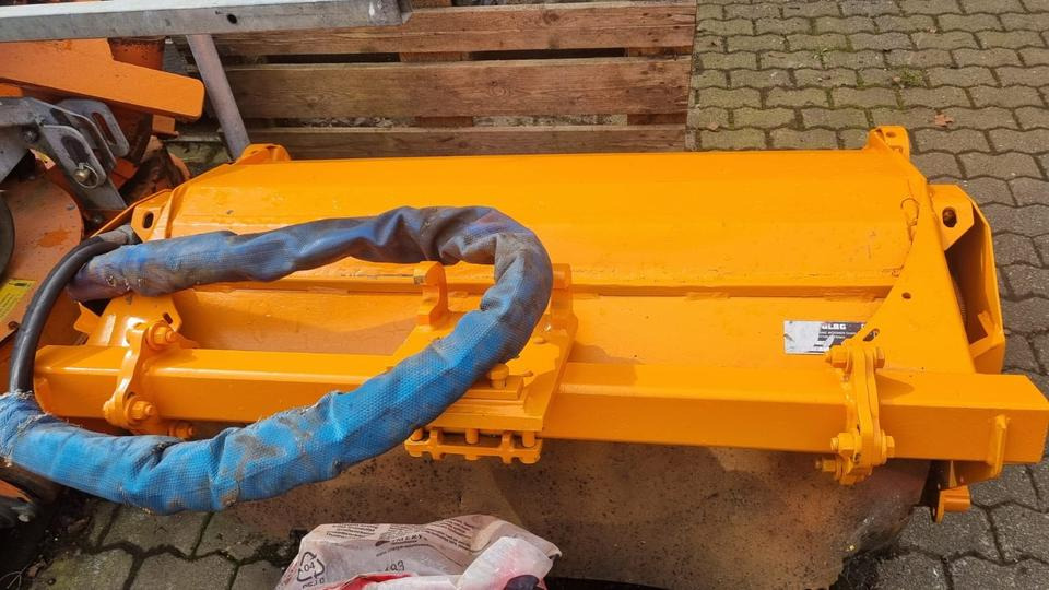 Mulag UMK12 aus 2016 für Mähausleger FME MKM Böschungsmulcher Böschungsmäher Seitenmulcher Randstreifenmäher für Unimog U400 405 u 300 500 427 Dücker - Triturador de martelos/ Destroçador: foto 1 Mulag UMK12 aus 2016 für Mähausleger FME MKM Böschungsmulcher Böschungsmäher Seitenmulcher Randstreifenmäher für Unimog U400 405 u 300 500 427 Dücker - Triturador de martelos/ Destroçador: foto 1