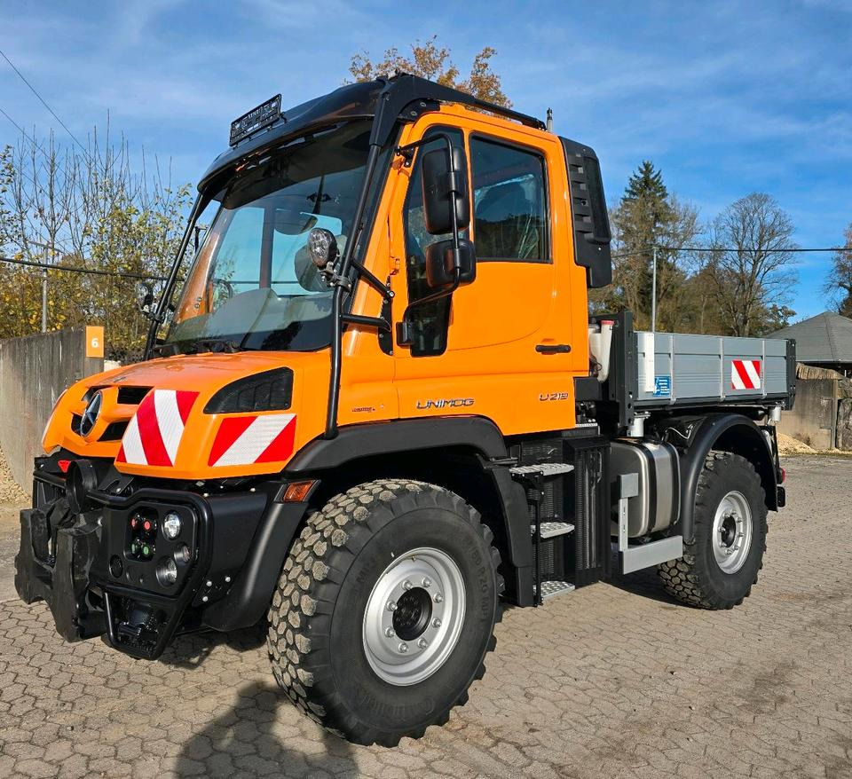 NEUFAHRZEUG Unimog U219 EAS NKS-Z-UGE-43 Mercedes-Benz 405/10 405/12 UGE Mercedes-Benz U 318 323 327 423 427 429 430 EasyDrive - Veículo limpa-neves: foto 1 NEUFAHRZEUG Unimog U219 EAS NKS-Z-UGE-43 Mercedes-Benz 405/10 405/12 UGE Mercedes-Benz U 318 323 327 423 427 429 430 EasyDrive - Veículo limpa-neves: foto 1