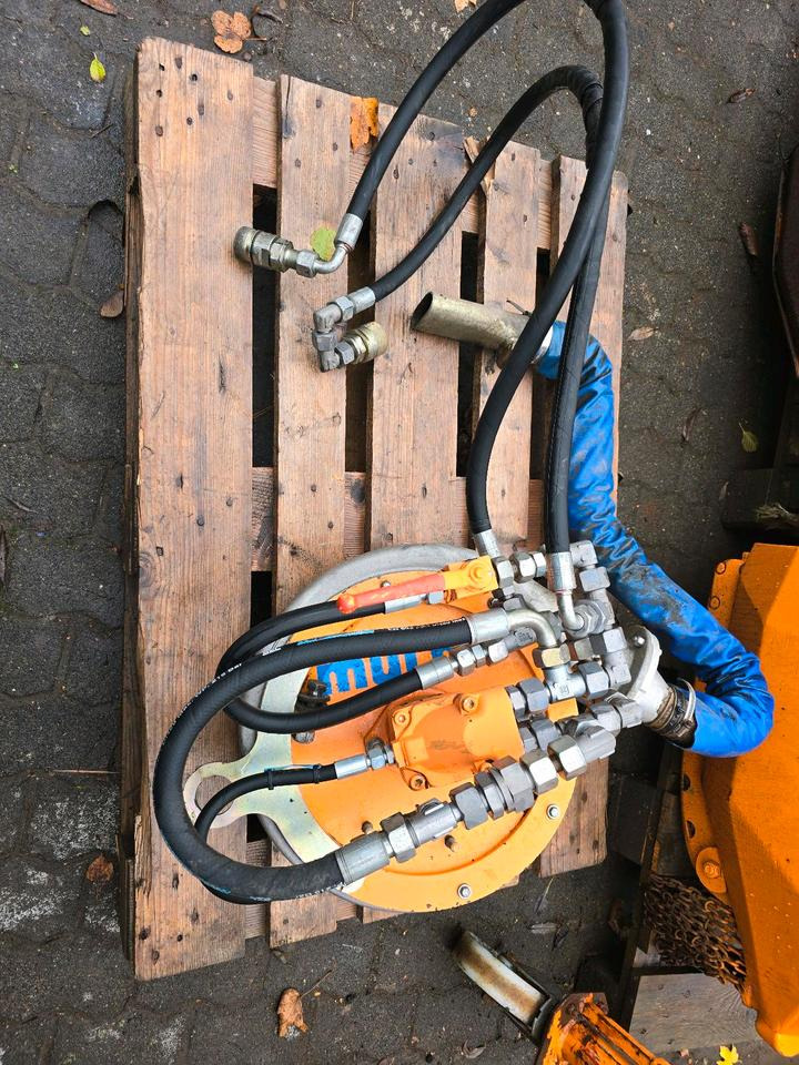 Mulag Gebläse MKM 700 Mähausleger Böschungsmäher Böschungsmulcher FME 600 700 500 MFK 500 600 unimog Mercedes-Benz - Peça de reposição por Triturador de martelos/ Destroçador: foto 1 Mulag Gebläse MKM 700 Mähausleger Böschungsmäher Böschungsmulcher FME 600 700 500 MFK 500 600 unimog Mercedes-Benz - Peça de reposição por Triturador de martelos/ Destroçador: foto 1