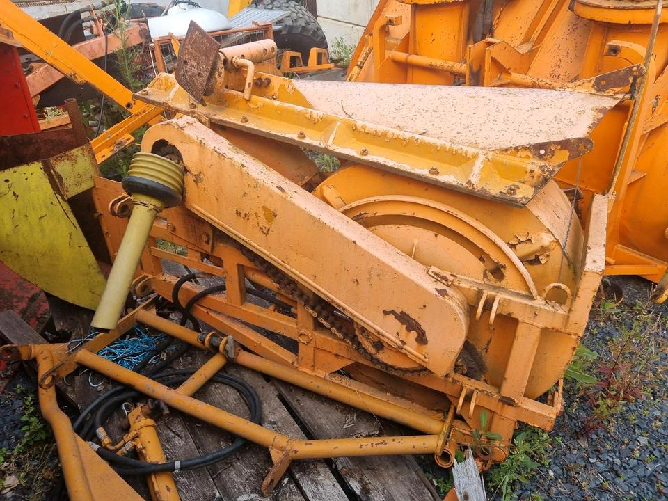 Schmidt Schneeschleuder S1 Schneefräse Schneepflug Schneeschild Scheeschieber Winterdienst Unimog 405 427 423 500 400 300 Beilhack - Lâmina limpa-neves: foto 4 Schmidt Schneeschleuder S1 Schneefräse Schneepflug Schneeschild Scheeschieber Winterdienst Unimog 405 427 423 500 400 300 Beilhack - Lâmina limpa-neves: foto 4