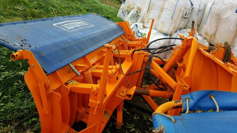 Schneepflug Schmidt Beilhack Winterdienst Schneeschild Unimog Fen - Lâmina limpa-neves: foto 3 Schneepflug Schmidt Beilhack Winterdienst Schneeschild Unimog Fen - Lâmina limpa-neves: foto 3