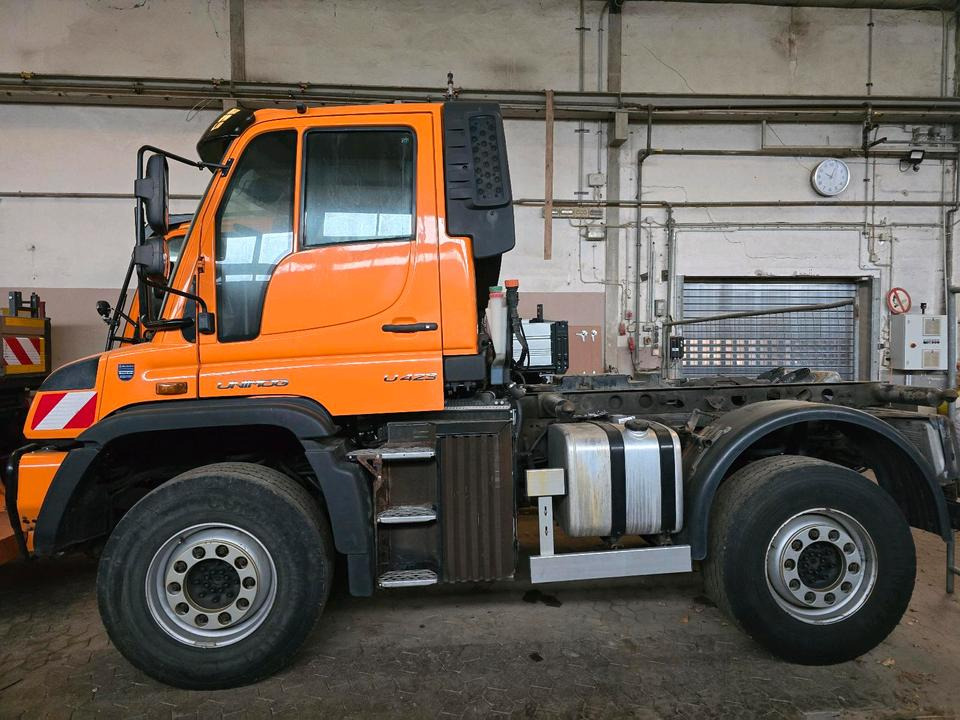 Unimog U423 EAS NKS-Z-UGE-43 Mercedes-Benz 405/10 405/12 UGE Mercedes-Benz U 318 323 327 423 427 429 430 EasyDrive Variopilot - Camião chassi, Veículo municipal/ Especial: foto 4 Unimog U423 EAS NKS-Z-UGE-43 Mercedes-Benz 405/10 405/12 UGE Mercedes-Benz U 318 323 327 423 427 429 430 EasyDrive Variopilot - Camião chassi, Veículo municipal/ Especial: foto 4
