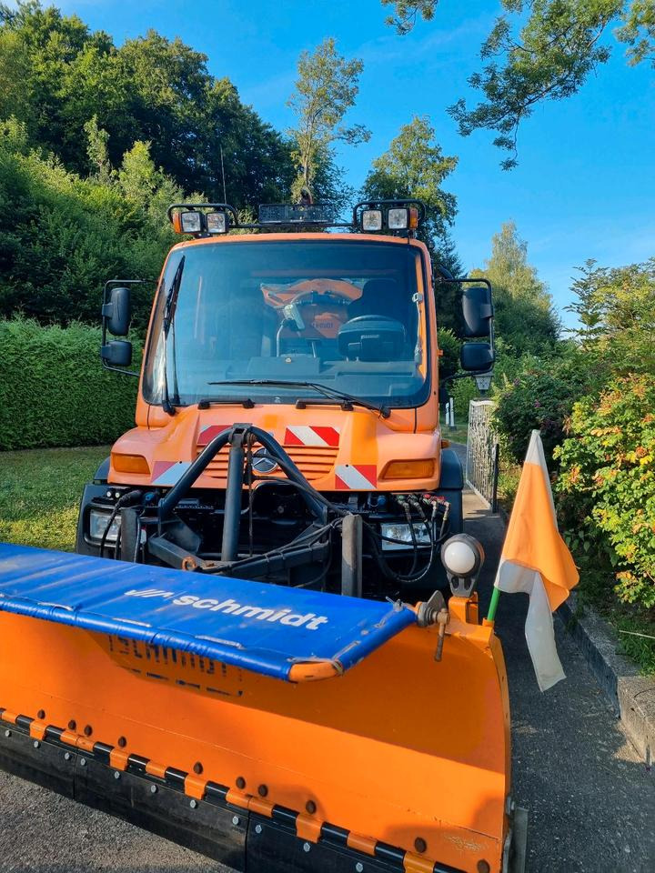 Zu Vermieten! Unimog 405 U400 Winterdienst Schmidt Schneepflug Schneeschild Salzstreuer Leasing Miete - Veículo limpa-neves: foto 3 Zu Vermieten! Unimog 405 U400 Winterdienst Schmidt Schneepflug Schneeschild Salzstreuer Leasing Miete - Veículo limpa-neves: foto 3