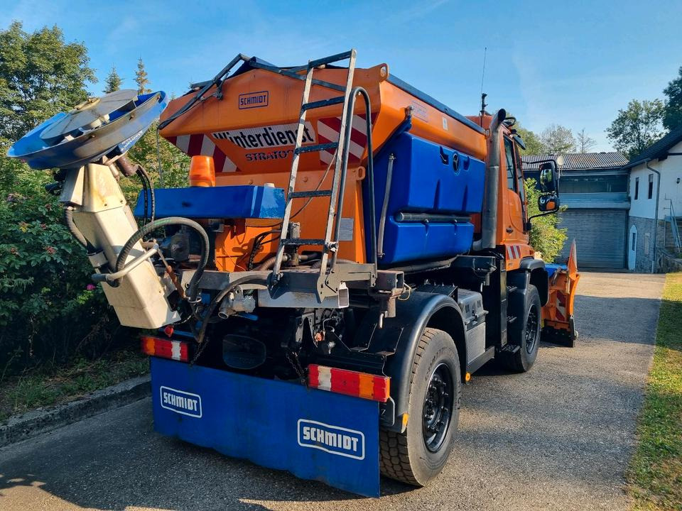 Zu Vermieten! Unimog 405 U400 Winterdienst Schmidt Schneepflug Schneeschild Salzstreuer Leasing Miete - Veículo limpa-neves: foto 2 Zu Vermieten! Unimog 405 U400 Winterdienst Schmidt Schneepflug Schneeschild Salzstreuer Leasing Miete - Veículo limpa-neves: foto 2