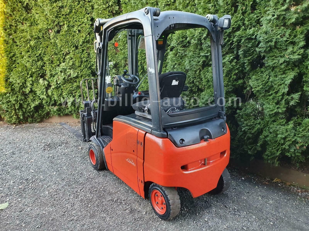 Linde E18 PH 4-Rad Seitenschieber*Zinkenverstellung* - Empilhadeira elétrica: foto 4 Linde E18 PH 4-Rad Seitenschieber*Zinkenverstellung* - Empilhadeira elétrica: foto 4