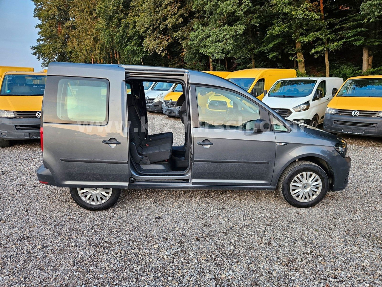 Volkswagen Caddy Temp*Sitzhzg*Navi*Blueth*2xSchiebetüre*1Hd - Furgão de passageiros: foto 3 Volkswagen Caddy Temp*Sitzhzg*Navi*Blueth*2xSchiebetüre*1Hd - Furgão de passageiros: foto 3