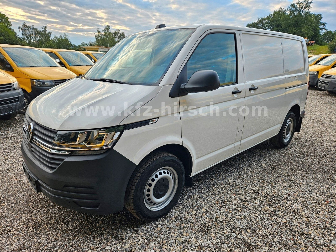 Volkswagen T6 2xSchiebetüre!org.3.557KM|1.Hd|110KW|2.0TDI| - Furgão de passageiros: foto 5 Volkswagen T6 2xSchiebetüre!org.3.557KM|1.Hd|110KW|2.0TDI| - Furgão de passageiros: foto 5