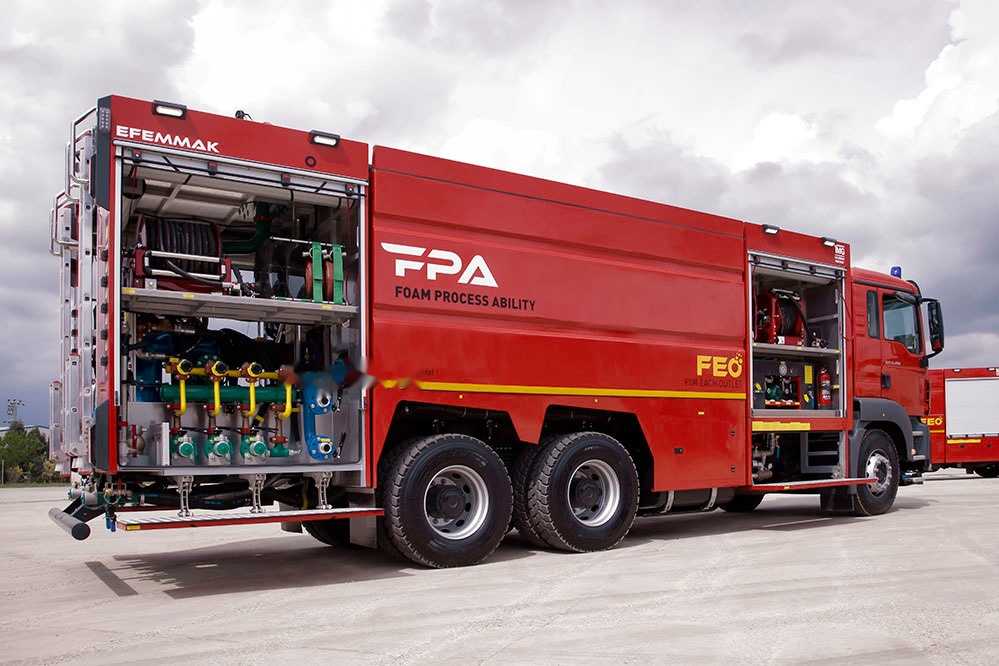 EFEMMAK Lx-Industrial Fire Vehicle - Carro de bombeiro: foto 3 EFEMMAK Lx-Industrial Fire Vehicle - Carro de bombeiro: foto 3
