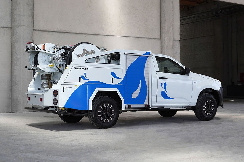 EFEMMAK Xs-Combi Combined Sewer Jetting And Vacuum Vehicle - Caminhão limpa fossa: foto 1 EFEMMAK Xs-Combi Combined Sewer Jetting And Vacuum Vehicle - Caminhão limpa fossa: foto 1