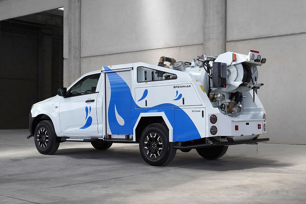 EFEMMAK Xs-Combi Combined Sewer Jetting And Vacuum Vehicle - Caminhão limpa fossa: foto 2 EFEMMAK Xs-Combi Combined Sewer Jetting And Vacuum Vehicle - Caminhão limpa fossa: foto 2