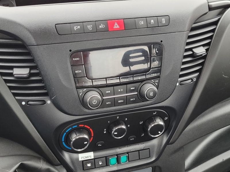 Iveco Daily 35S12 podnośnik koszowy 17 m CTE B-Lift 17 - Caminhão com plataforma aérea: foto 3 Iveco Daily 35S12 podnośnik koszowy 17 m CTE B-Lift 17 - Caminhão com plataforma aérea: foto 3