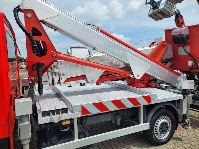 Iveco Daily 35S12 podnośnik koszowy 21 m Multitel MX210 - Caminhão com plataforma aérea: foto 3 Iveco Daily 35S12 podnośnik koszowy 21 m Multitel MX210 - Caminhão com plataforma aérea: foto 3