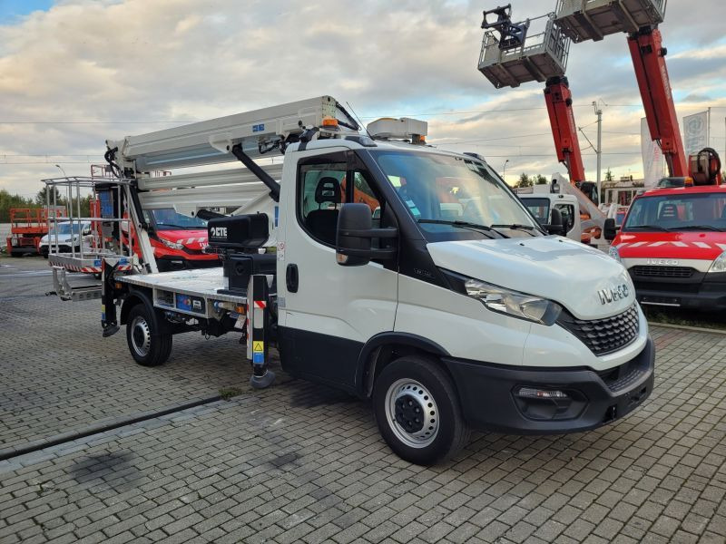 Iveco Daily 35S12 podnośnik koszowy 23 m CTE ZED 23.3 JH bucket truck boom lift - Caminhão com plataforma aérea: foto 3 Iveco Daily 35S12 podnośnik koszowy 23 m CTE ZED 23.3 JH bucket truck boom lift - Caminhão com plataforma aérea: foto 3