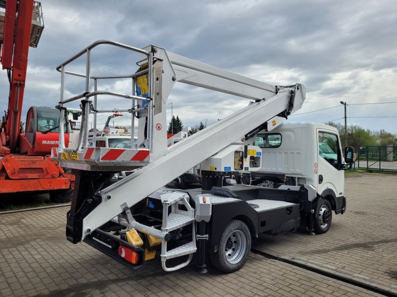 Nissan Cabstar NT400 podnośnik koszowy Palfinger P200 AXE boom lift bucket truck - Caminhão com plataforma aérea: foto 5 Nissan Cabstar NT400 podnośnik koszowy Palfinger P200 AXE boom lift bucket truck - Caminhão com plataforma aérea: foto 5