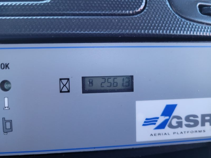 Renault Maxity podnośnik koszowy 20 m GSR B200T - Caminhão com plataforma aérea: foto 3 Renault Maxity podnośnik koszowy 20 m GSR B200T - Caminhão com plataforma aérea: foto 3