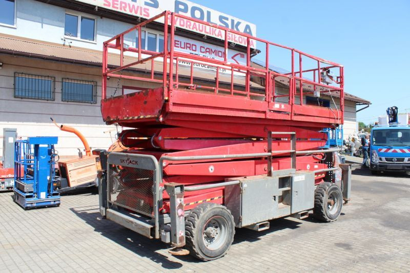 Podnośnik nożycowy 4x4 spalinowy 17 m Skyjack SJ9250 - Plataforma de Tijera/ Plataforma de tesoura: foto 1 Podnośnik nożycowy 4x4 spalinowy 17 m Skyjack SJ9250 - Plataforma de Tijera/ Plataforma de tesoura: foto 1