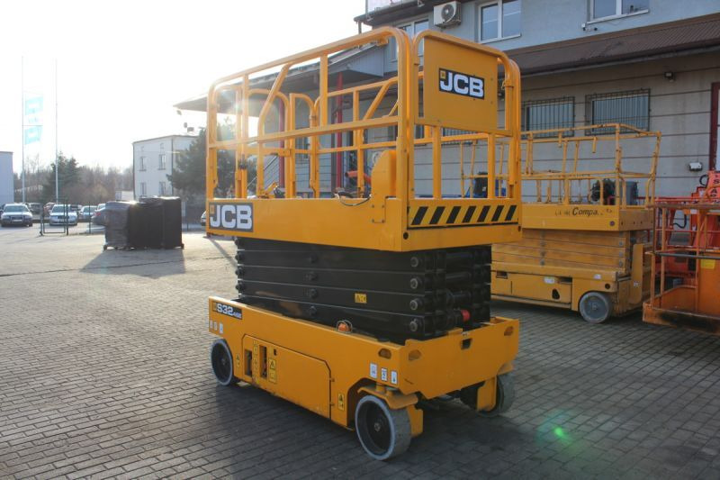Podnośnik nożycowy elektryczny 12 m JCB S3246E - Plataforma de Tijera/ Plataforma de tesoura: foto 4 Podnośnik nożycowy elektryczny 12 m JCB S3246E - Plataforma de Tijera/ Plataforma de tesoura: foto 4