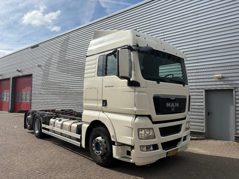 MAN TGX 26.400 / 6x2-2 LL / TUV - APK DECEMBER 2025 / - Camião chassi: foto 1 MAN TGX 26.400 / 6x2-2 LL / TUV - APK DECEMBER 2025 / - Camião chassi: foto 1